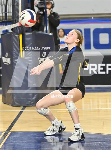 Thumbnail 1 in Phoenix Country Day vs. Trivium Prep (AIA 2A Final) photogallery.