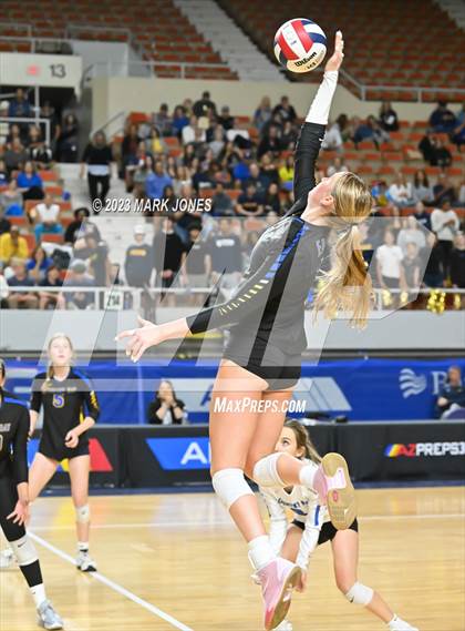 Thumbnail 1 in Phoenix Country Day vs. Trivium Prep (AIA 2A Final) photogallery.