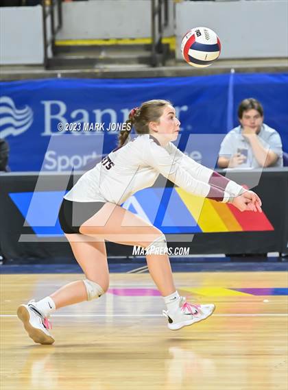 Thumbnail 1 in Phoenix Country Day vs. Trivium Prep (AIA 2A Final) photogallery.