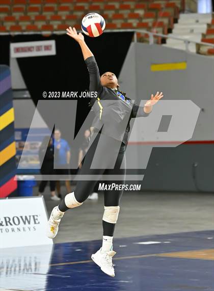 Thumbnail 3 in Phoenix Country Day vs. Trivium Prep (AIA 2A Final) photogallery.