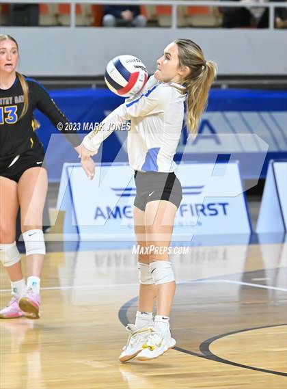 Thumbnail 2 in Phoenix Country Day vs. Trivium Prep (AIA 2A Final) photogallery.