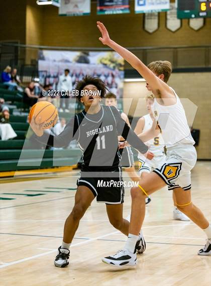 Thumbnail 2 in Wasatch vs. Highland (Utah Autism Holiday Classic) photogallery.