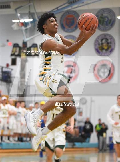 Thumbnail 2 in Lake Forest vs Stevenson (IHSA 4A Regional Semifinal)  photogallery.