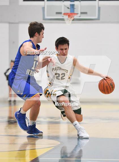 Thumbnail 2 in Lake Forest vs Stevenson (IHSA 4A Regional Semifinal)  photogallery.