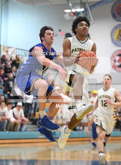 Thumbnail 1 in Lake Forest vs Stevenson (IHSA 4A Regional Semifinal)  photogallery.