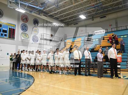 Thumbnail 1 in Lake Forest vs Stevenson (IHSA 4A Regional Semifinal)  photogallery.