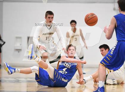 Thumbnail 3 in Lake Forest vs Stevenson (IHSA 4A Regional Semifinal)  photogallery.