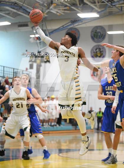 Thumbnail 2 in Lake Forest vs Stevenson (IHSA 4A Regional Semifinal)  photogallery.