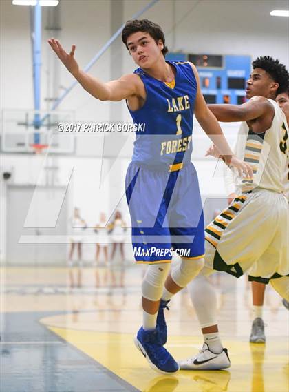 Thumbnail 3 in Lake Forest vs Stevenson (IHSA 4A Regional Semifinal)  photogallery.