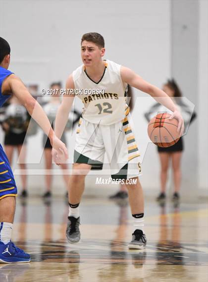Thumbnail 2 in Lake Forest vs Stevenson (IHSA 4A Regional Semifinal)  photogallery.