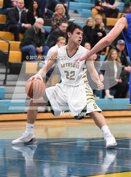 Thumbnail 1 in Lake Forest vs Stevenson (IHSA 4A Regional Semifinal)  photogallery.