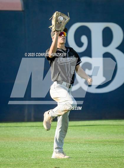 Thumbnail 1 in Glendora vs. San Dimas (CIF SS Division 3 Final) photogallery.