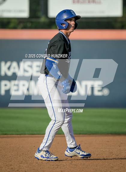 Thumbnail 1 in Glendora vs. San Dimas (CIF SS Division 3 Final) photogallery.