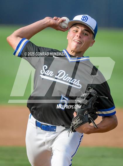 Thumbnail 2 in Glendora vs. San Dimas (CIF SS Division 3 Final) photogallery.