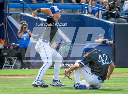 Thumbnail 3 in Glendora vs. San Dimas (CIF SS Division 3 Final) photogallery.