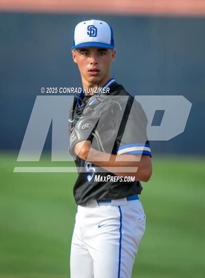 Thumbnail 1 in Glendora vs. San Dimas (CIF SS Division 3 Final) photogallery.
