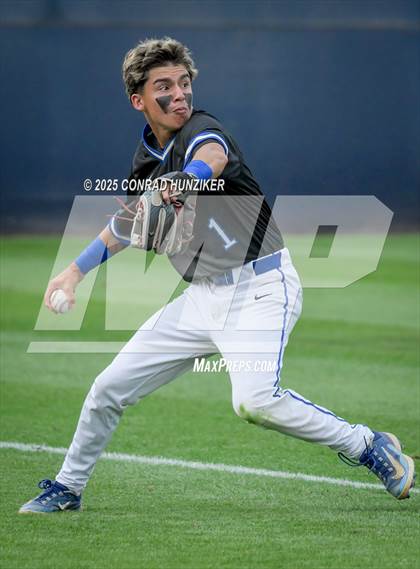 Thumbnail 2 in Glendora vs. San Dimas (CIF SS Division 3 Final) photogallery.