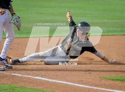 Thumbnail 1 in Glendora vs. San Dimas (CIF SS Division 3 Final) photogallery.