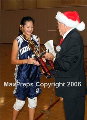 Thumbnail 2 in Irvine University vs. Northwood (Ocean View Tournament) photogallery.