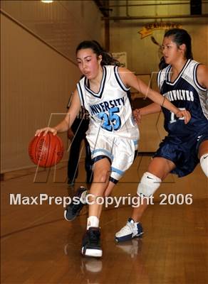 Thumbnail 2 in Irvine University vs. Northwood (Ocean View Tournament) photogallery.