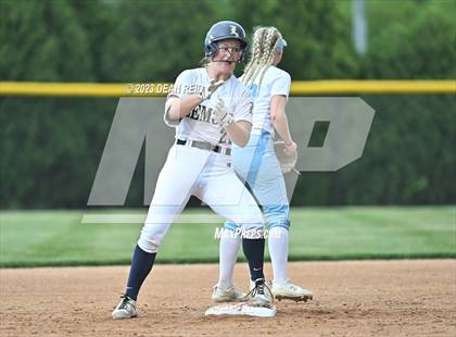 Thumbnail 2 in Joliet Catholic vs Lemont (IHSA 3A Sectional Semifinal) photogallery.