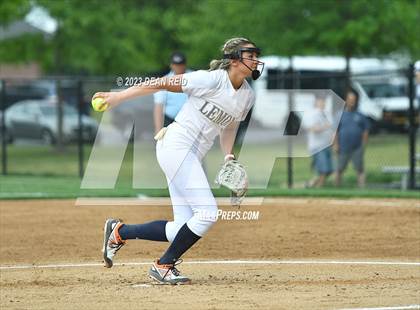 Thumbnail 2 in Joliet Catholic vs Lemont (IHSA 3A Sectional Semifinal) photogallery.