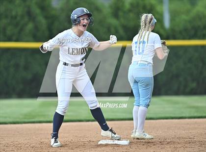 Thumbnail 3 in Joliet Catholic vs Lemont (IHSA 3A Sectional Semifinal) photogallery.