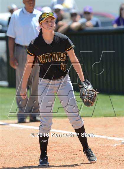 Thumbnail 2 in Hahnville @ St. Amant (LHSAA 5A 2nd Round Playoff) photogallery.