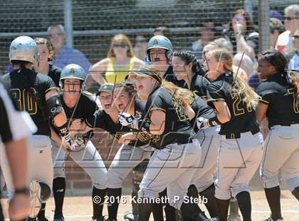 Thumbnail 3 in Hahnville @ St. Amant (LHSAA 5A 2nd Round Playoff) photogallery.