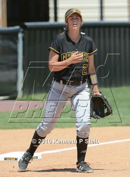Thumbnail 1 in Hahnville @ St. Amant (LHSAA 5A 2nd Round Playoff) photogallery.