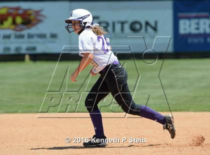 Thumbnail 3 in Hahnville @ St. Amant (LHSAA 5A 2nd Round Playoff) photogallery.