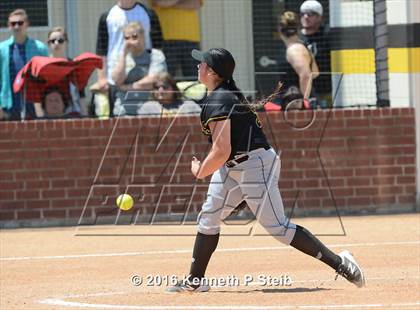 Thumbnail 1 in Hahnville @ St. Amant (LHSAA 5A 2nd Round Playoff) photogallery.