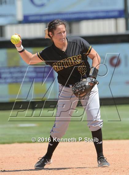 Thumbnail 2 in Hahnville @ St. Amant (LHSAA 5A 2nd Round Playoff) photogallery.
