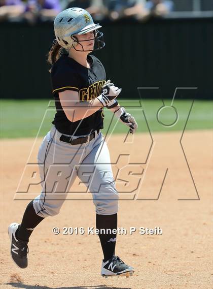 Thumbnail 1 in Hahnville @ St. Amant (LHSAA 5A 2nd Round Playoff) photogallery.