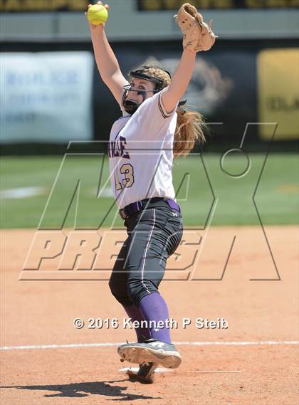 Thumbnail 1 in Hahnville @ St. Amant (LHSAA 5A 2nd Round Playoff) photogallery.