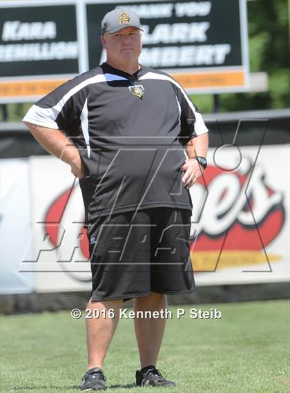Thumbnail 1 in Hahnville @ St. Amant (LHSAA 5A 2nd Round Playoff) photogallery.