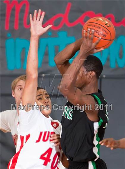 Thumbnail 1 in Judson vs Spring (McDonald's Texas Invitational) photogallery.