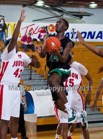 Thumbnail 3 in Judson vs Spring (McDonald's Texas Invitational) photogallery.
