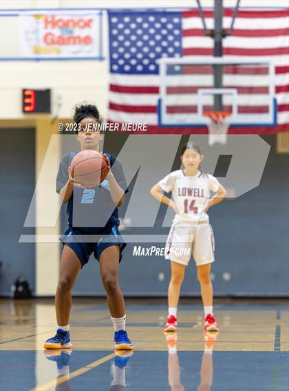 Thumbnail 1 in JV: Lowell vs. Valley Christian (Newark Optimist Club Holiday Classic) photogallery.