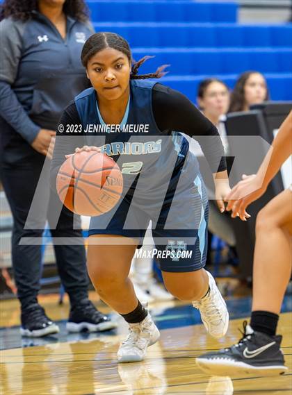 Thumbnail 3 in JV: Lowell vs. Valley Christian (Newark Optimist Club Holiday Classic) photogallery.