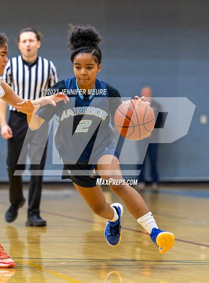 Thumbnail 2 in JV: Lowell vs. Valley Christian (Newark Optimist Club Holiday Classic) photogallery.