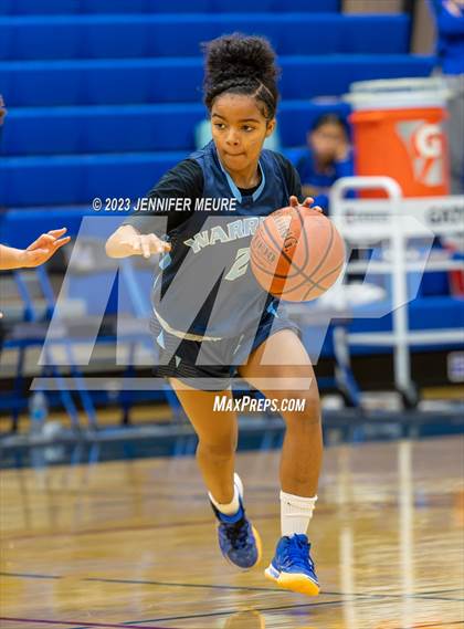 Thumbnail 2 in JV: Lowell vs. Valley Christian (Newark Optimist Club Holiday Classic) photogallery.