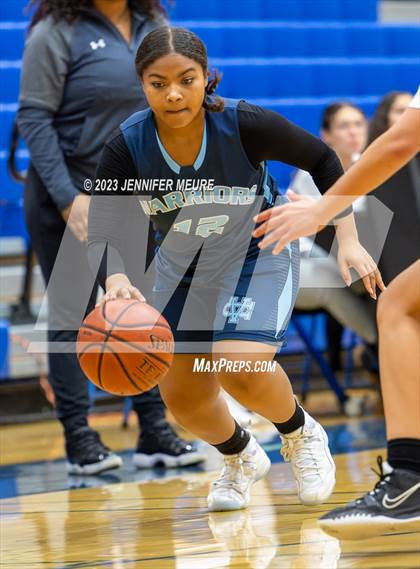 Thumbnail 1 in JV: Lowell vs. Valley Christian (Newark Optimist Club Holiday Classic) photogallery.
