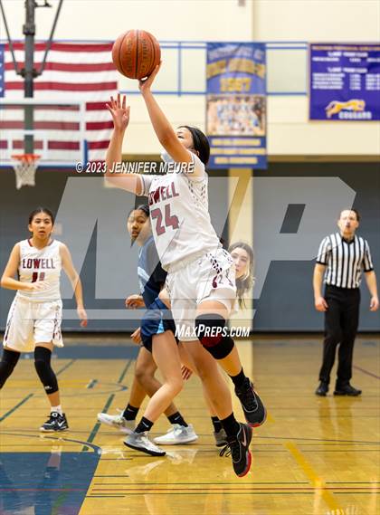 Thumbnail 2 in JV: Lowell vs. Valley Christian (Newark Optimist Club Holiday Classic) photogallery.