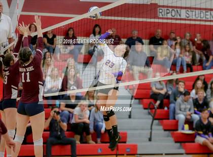 Thumbnail 1 in Escalon vs. Union Mine (CIF SJS D4 Final) photogallery.