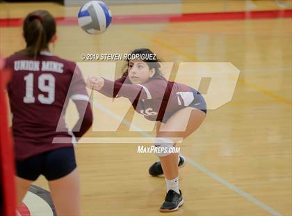 Thumbnail 3 in Escalon vs. Union Mine (CIF SJS D4 Final) photogallery.