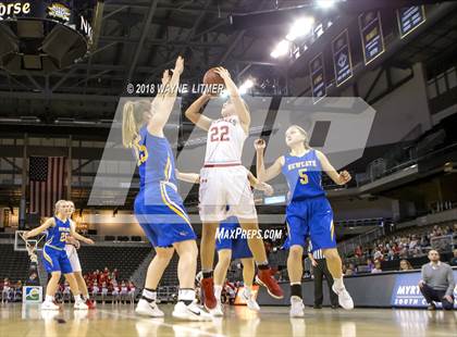 Thumbnail 3 in Newport Central Catholic vs Dixie photogallery.