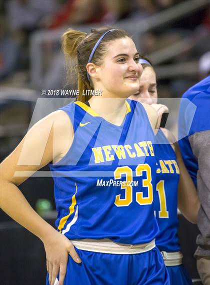 Thumbnail 2 in Newport Central Catholic vs Dixie photogallery.