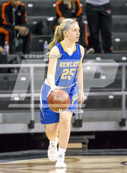 Thumbnail 3 in Newport Central Catholic vs Dixie photogallery.