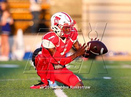 Thumbnail 2 in Lindale @ Terrell photogallery.